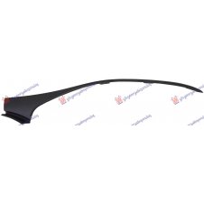 MOLDURA SUPERIOR EN PARACHOQUE DELANTERO (C63 AMG)