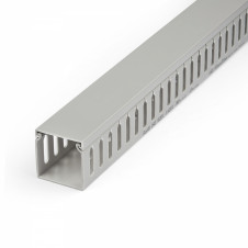 StarTech.com Canaleta para Cableado con Ranura Abierta y Tapa, 50 mm An x 50 mm Al - 2 m Lar - Ranuras de 8 mm, Cubierta de PVC o Conducto de Pared pa