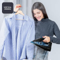 Plancha de vapor Black & Decker BXIR2606E, 2600W, golpe de vapor 150 gr/min, vapor continuo 35 gr/min, azul y negro - imagen 2