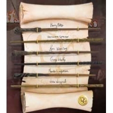 Replica the noble collection harry potter ejercito de dumbledore coleccion 6 varitas en exposicion