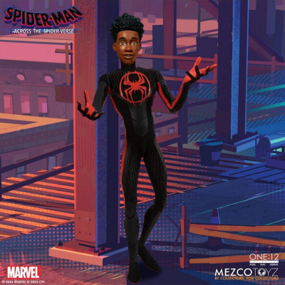 Figura mezco toyz spider - man across the spider - verse spider - man miles morales 17cm
