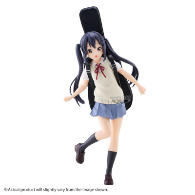 Figura banpresto k - on!! sq figure azusa nakano 24cm