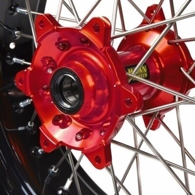 Rueda completa Haan Wheels aro negro 17-4,25 buje rojo 1 76007/3/6 1 76007/3/6