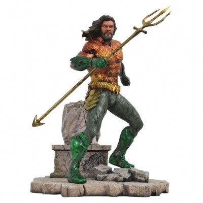 Figura diamond collection dc comics aquaman pvc diorama 23 cm