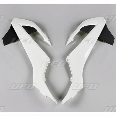 Plásticos laterales de radiador UFO KTM negro/blanco KT04073-999K KT04073-999K