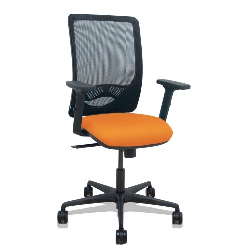Silla Zulema sincro malla negra asiento bali naranja brazos 2D ruedas 65mm