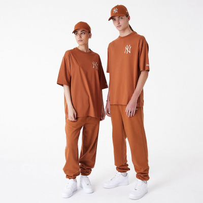 Camieta NEW ERA LEAGUE ESSNTLS LC OS TEE NEYYAN 60435552 Naranja