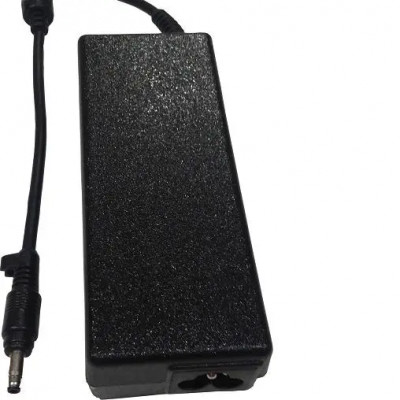 Cargador Portatil Salida Fija 18,5Vdc 4,9Amp 4,8x1,7mm HP COMPAQ