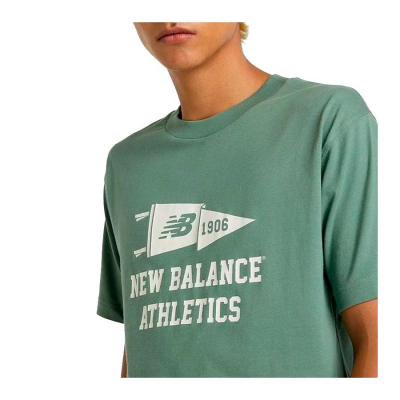 Camiseta NEW BALANCE Varsity Pennant T-Shirt MT51924 DKJ Verde