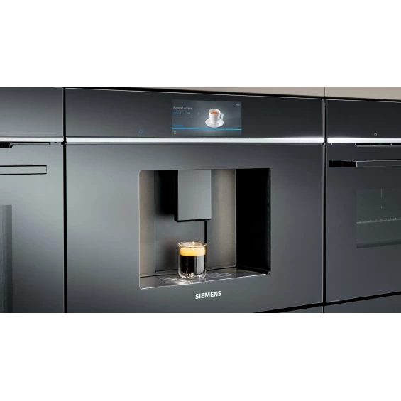Cafetera superautomática integrable Siemens CT718L1B0 iQ700, depósito de 2,4 litros, Home Connect, negra - imagen 3