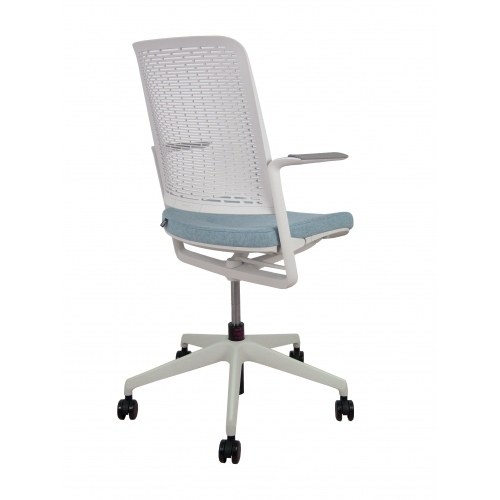 Silla WithMe gris asiento blazer azul claro