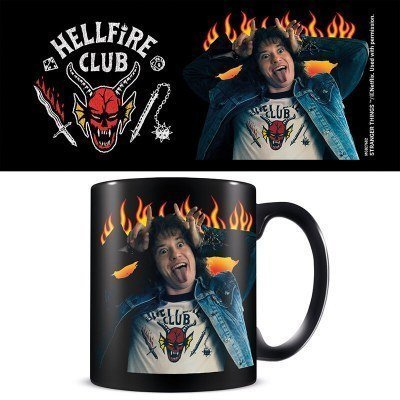 Taza pyramid stranger things eddie helfire club