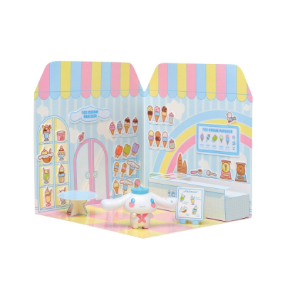 Comansi Sticker House Cinnamoroll Ice Cream Parlour - Incluye Figura - Stickers Lavables - Escenario Adorable - Juego Creativo
