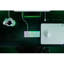 Razer RZ03-04990100-R3M1 teclado Juego USB QWERTY Inglés internacional Blanco