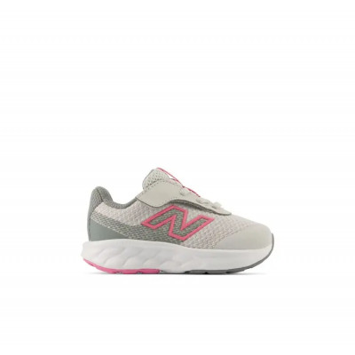 La Fresh Foam I5207BY es una zapatilla diseñada para el uso diario, ya sea en la escuela o en el juego.