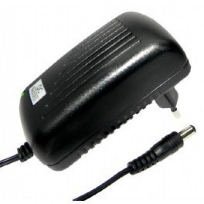 Alimentador Fijo 5Vdc 10W para TABLET conector 3,50x1,35mm DCU