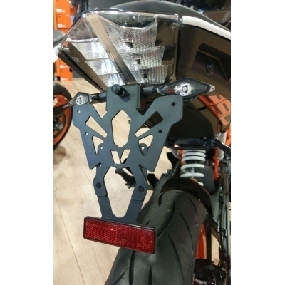 Portamatrículas KTM 125-200-390 DUKE negro C8-SPM002