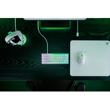 Razer RZ03-04970100-R3M1 teclado Juego USB QWERTY Inglés internacional Blanco
