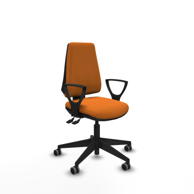 Elche AS similpiel naranja brazos fijos base piramidal ruedas engomadas 65mm
