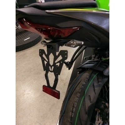 Portamatrículas Kawasaki ZX-6R negro C8-SPK021