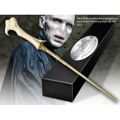 Replica the noble collection harry potter lord voldemort varita con caja y placa de identificacion