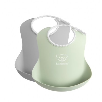 Pack Baberos BabyBjörn, 2 unidades Color: Gris/Verde Pastel