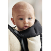 Mochila Porta Bebé Mini BabyBjörn Material: Tejido Woven, Color: Negro