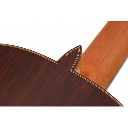Modelo 640 - cedro 2025