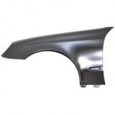 ALETA DELANTERA CON ORIFICIOS DE MOLDURA