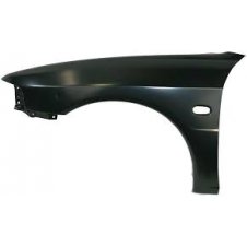 ALETA DELANTERA CON ORIFICIO DE INTERMITENTE