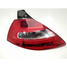 PILOTO TRASERO 3/5P (E)