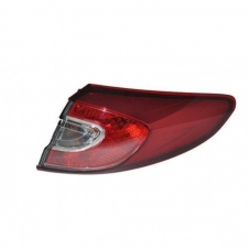 PILOTO TRASERO EXTERIOR (E) FAMILIAR