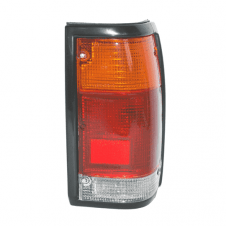 PILOTO TRASERO (MARCO NEGRO)