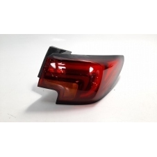 PILOTO TRASERO EXTERIOR 5P (LED) (E)