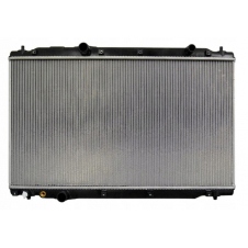 RADIADOR 2.4 GASOLINA AUTOMATICO (427x760)