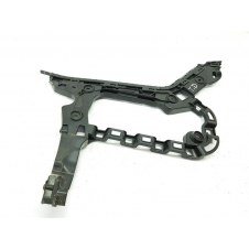 SOPORTE DE PLASTICO EXTERIOR DE PARAGOLPES TRASERO (FAMILIAR)