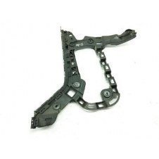 SOPORTE DE PLASTICO EXTERIOR DE PARAGOLPES TRASERO (FAMILIAR)