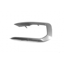 MOLDURA LATERAL SATINADA PARA PARACHOQUE DELANTERO (M135i)