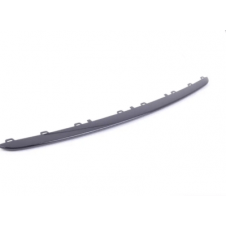 MOLDURA NEGRO BRILLANTE PARA REJILLA PARACHOQUE DELANTERO