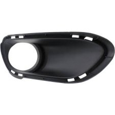 REJILLA INFERIOR EN PARACHOQUE DELANTERO (CON AGUJERO DE ANTINIEBLA) (TURBO)