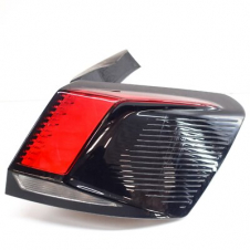 PILOTO TRASERO EXTERIOR (LED)(E) (TYC)