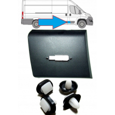 MOLDURA NEGRA PARA PILAR DE PUERTA DELANTERA (PARTE DELANTERA) (DISTANCIA ENTRE EJES CORTA/LARGA) (CON ORIFICIO PARA LUZ DE POSICIÓN LATERAL)