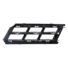 REJILLA DEL PARACHOQUES DELANTERO (CON ORIFICIOS DE MOLDURA CROMADA)