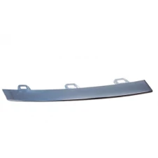 MOLDURA INFERIOR CROMADA PARA REJILLA PARACHOQUE DELANTERO (BASIS)
