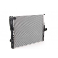 RADIADOR PARA TODOS LOS MODELOS GASOLINA (MANUAL- AUTOMATICO) (600x460x32)(2 TUBOS)(NRF)