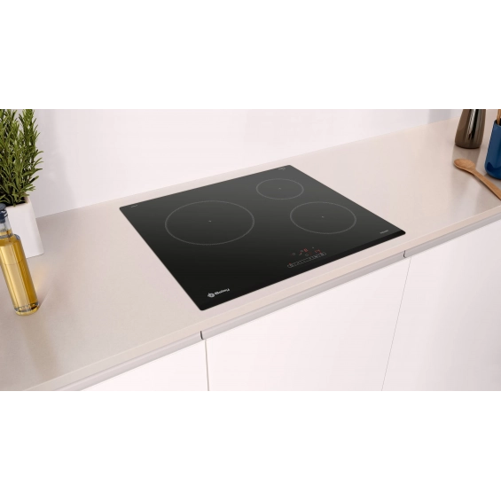 Placa de inducción Balay 3EB864FR, 3 zonas, 4600W, biselada, zona grande 24 cm, 17 niveles, cristal negro - imagen 6