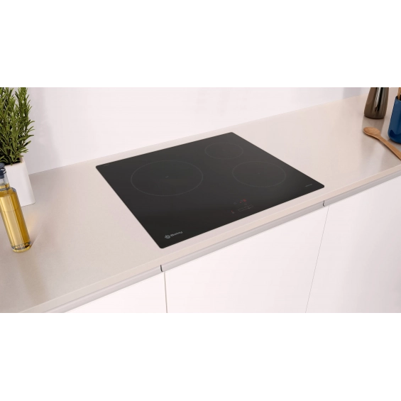 Placa de inducción Balay 3EB864EN, 3 zonas, 4600W, zona grande 24 cm, cristal negro - imagen 5