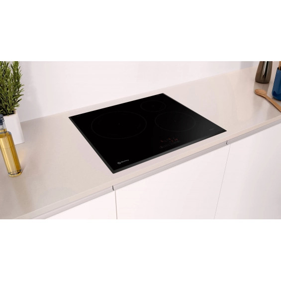 Placa inducción Balay 3EB965LR, 60 cm, 3 zonas, biselado en U, zona gigante 28 cm, 7400W, programable, cristal negro - imagen 6