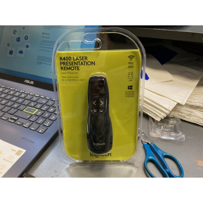 Logitech R400 Wireless Presenter + puntero láser