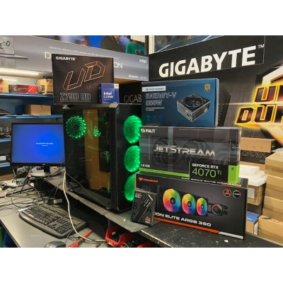 PC GAMING I7 14700K RTX 5070 32GB 1TB NVME